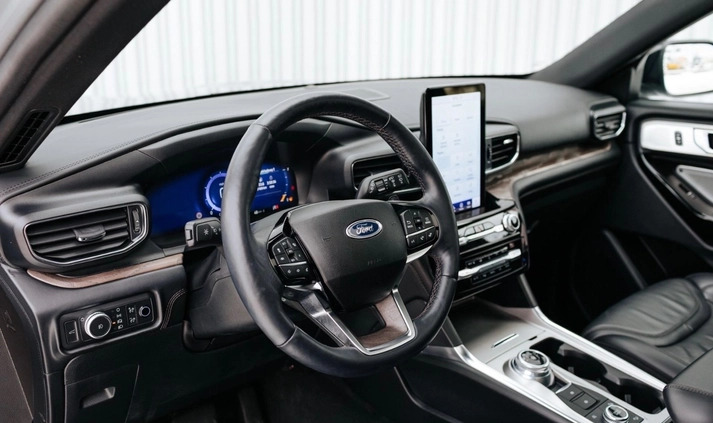Ford Explorer cena 238600 przebieg: 45160, rok produkcji 2021 z Białystok małe 781